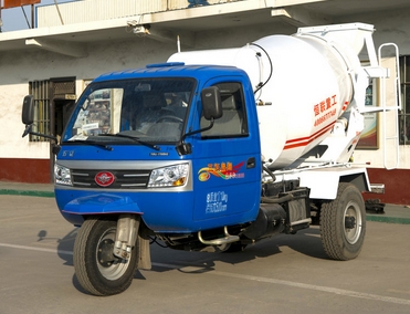 混凝土攪拌車(chē).jpg