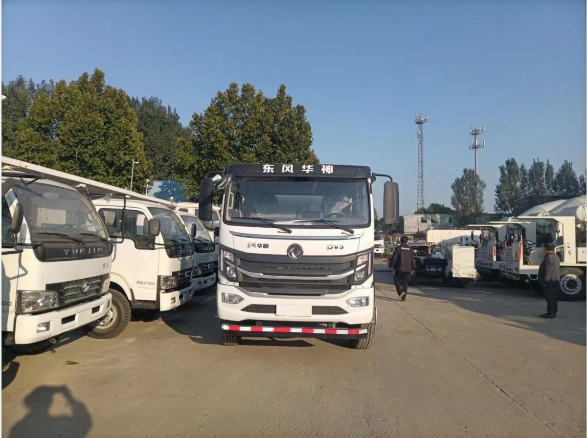 攪拌車裝卸作業(yè)時要注意哪些事項(xiàng)